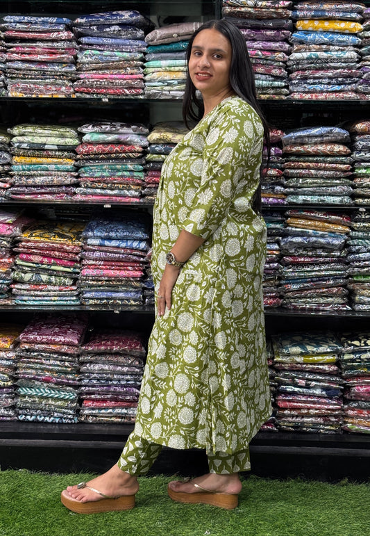 ALINE KURTI-PANT (PURE COTTON,V-NECK)