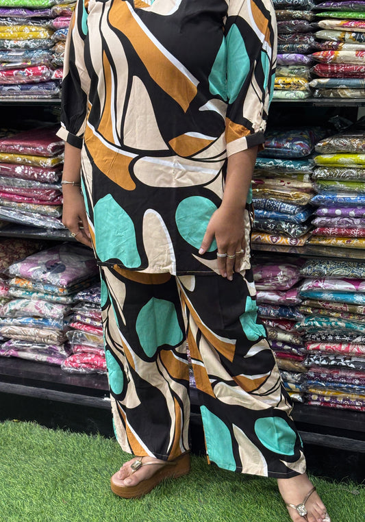 STRAIGHT SHORT KURTI  WITH PLAZO (HEAVY 22KG RAYON)