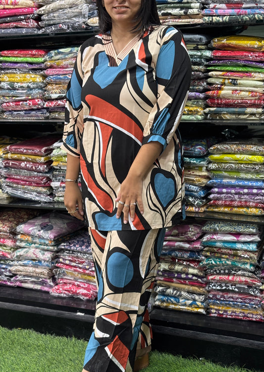 STRAIGHT SHORT KURTI  WITH PLAZO (HEAVY 22KG RAYON)