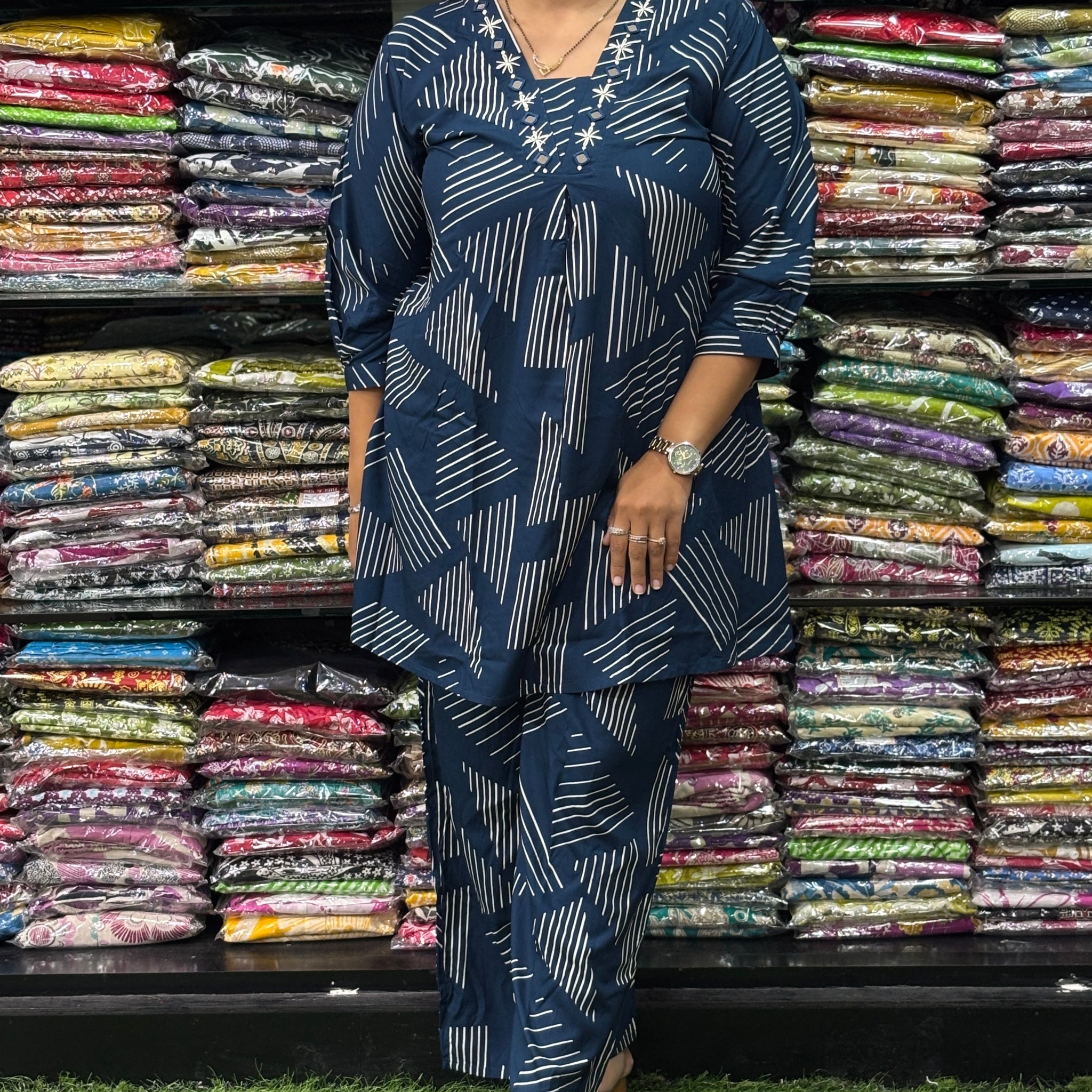 ALINE TUNIC WITH PLAZO (HEAVY 22KG RAYON,HANDWORK)