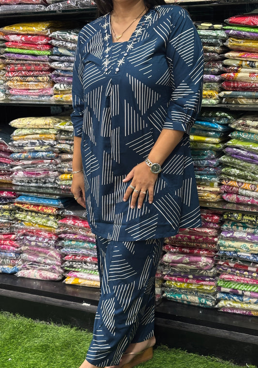 ALINE TUNIC WITH PLAZO (HEAVY 22KG RAYON,HANDWORK)