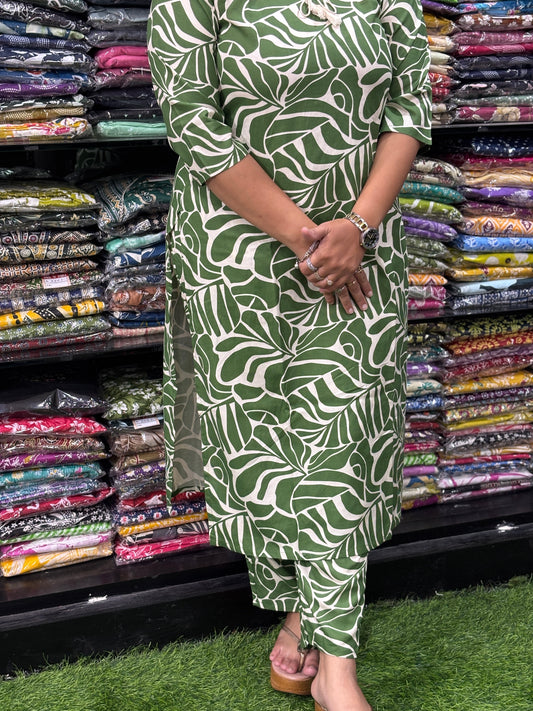 STRAIGHT KURTI WITH PANT (RAYON)