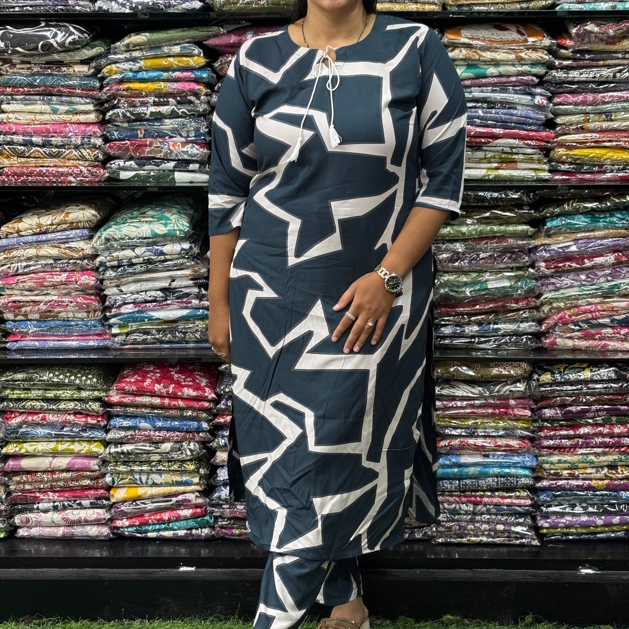 STRAIGHT KURTI WITH PANT (HEAVY 22KG RAYON)