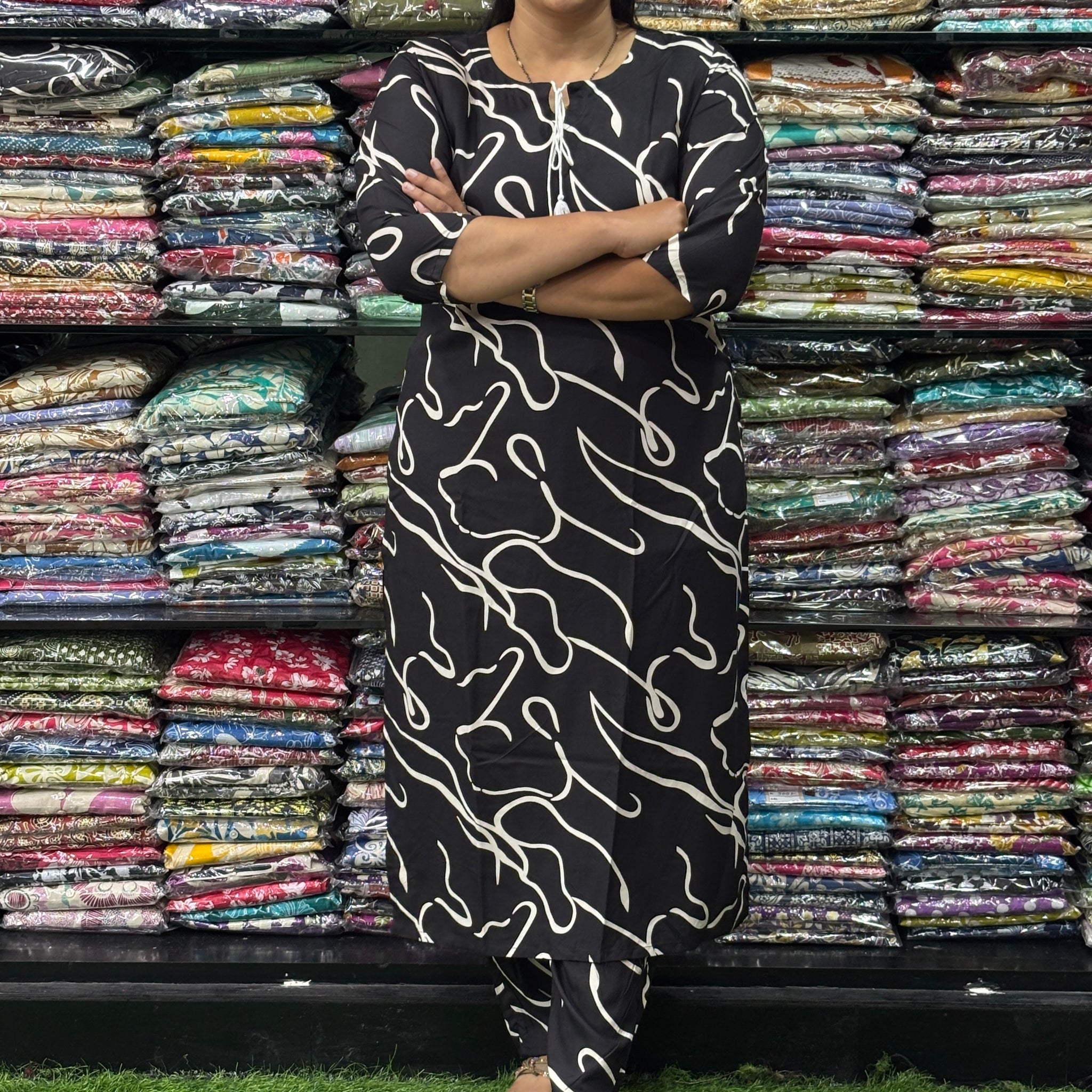 STRAIGHT KURTI WITH PANT (HEAVY 22KG RAYON)