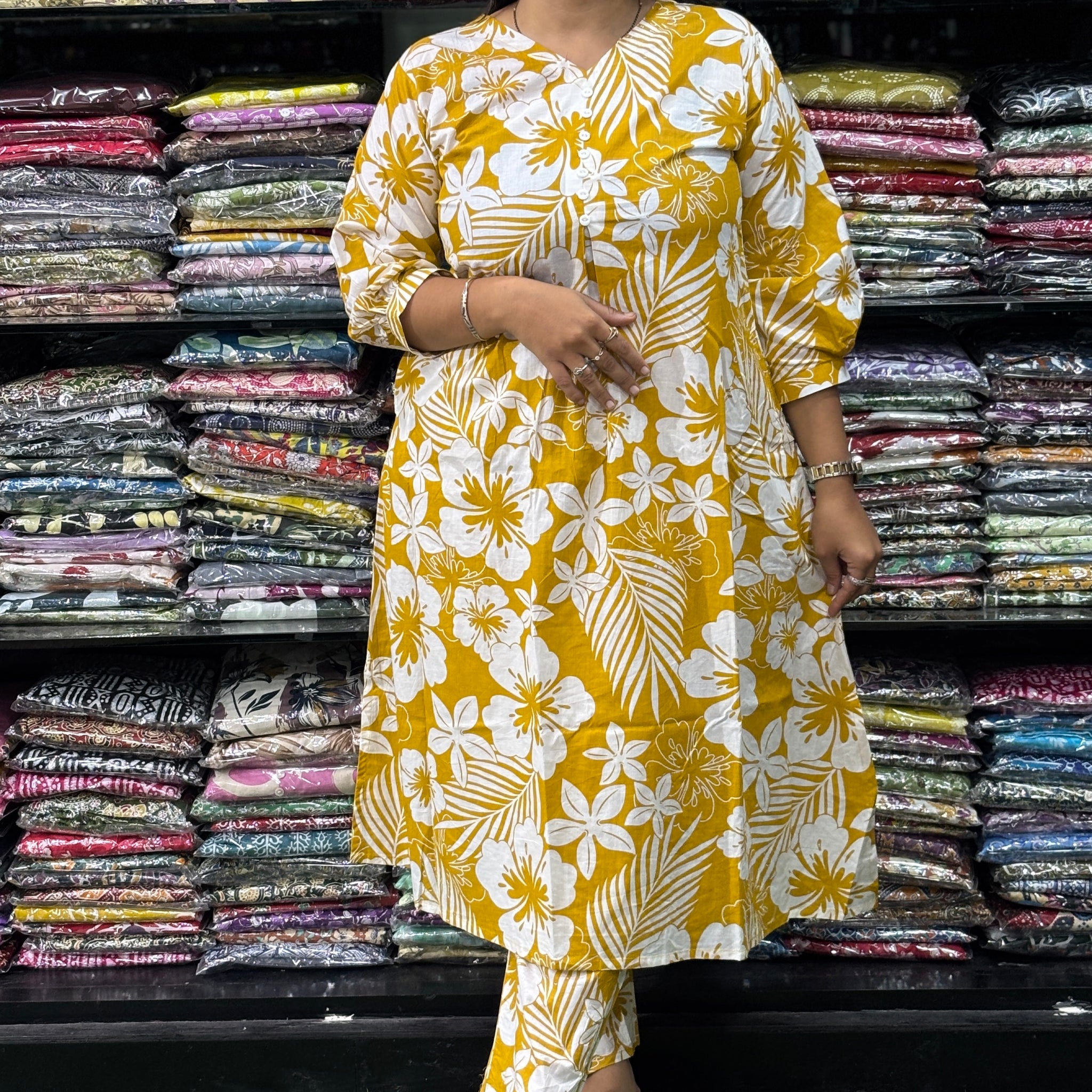 ALINE KURTI-PANT (EXPORT CAMRIC COTTON)