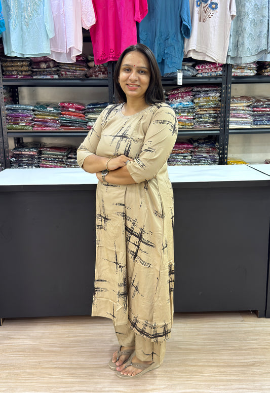 ALINE KURTI WITH PLAZO (HEAVY 22KG RAYON)
