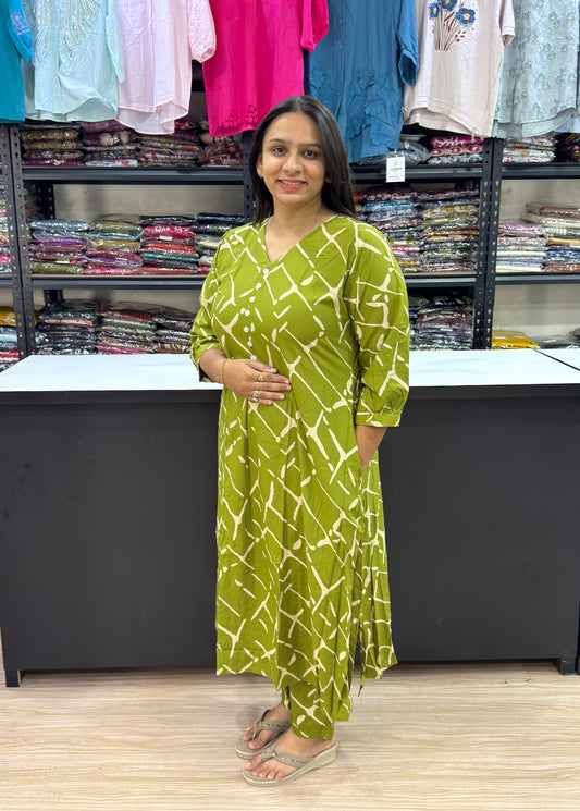 ALINE KURTI WITH PANT (HEAVY 22KG RAYON)