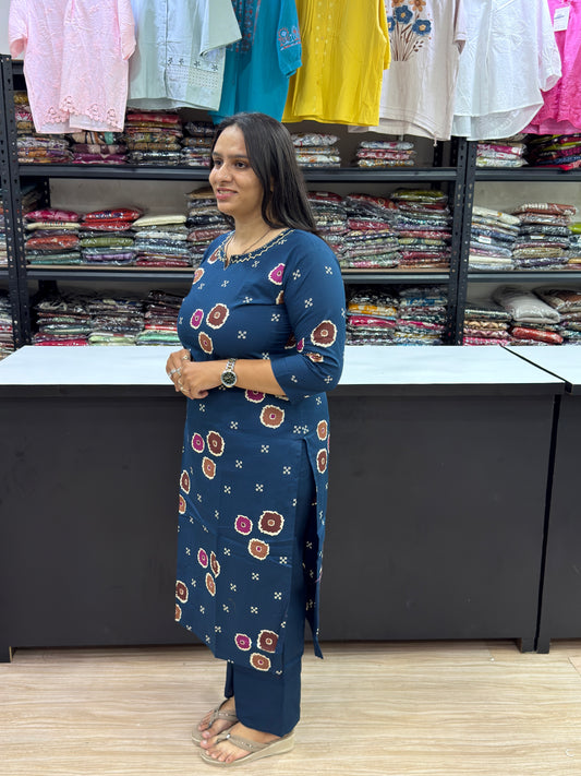 STRAIGHT KURTI WITH PLAZO (DHABU COTTON)