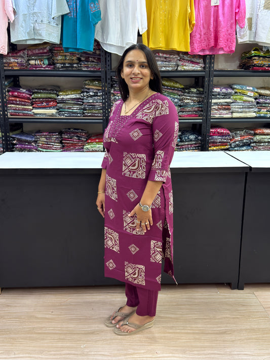 STRAIGHT KURTI WITH PANT (DHABU COTTON)