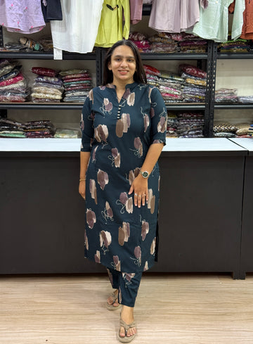 STRAIGHT KURTI PANT  (HEAVY RAYON)