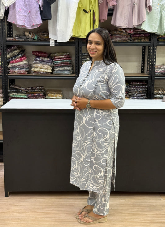 STRAIGHT KURTI PANT  (HEAVY RAYON)