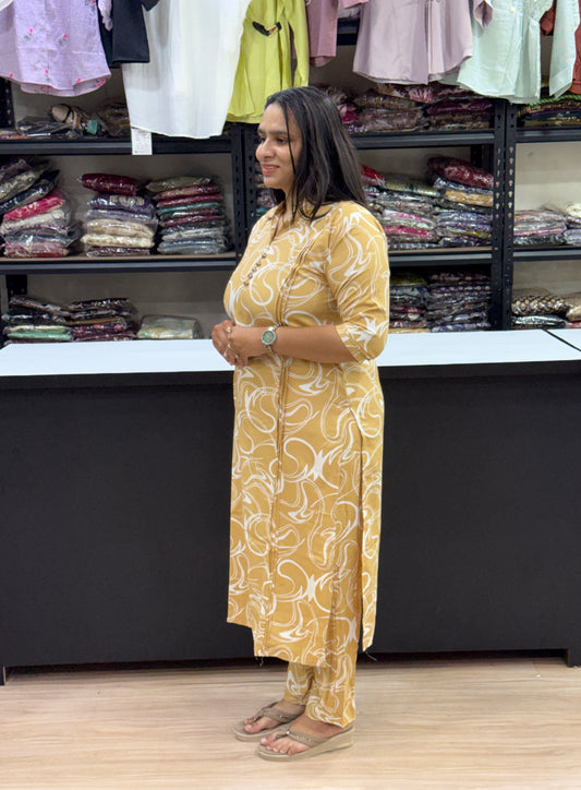 STRAIGHT KURTI PANT  (HEAVY RAYON)