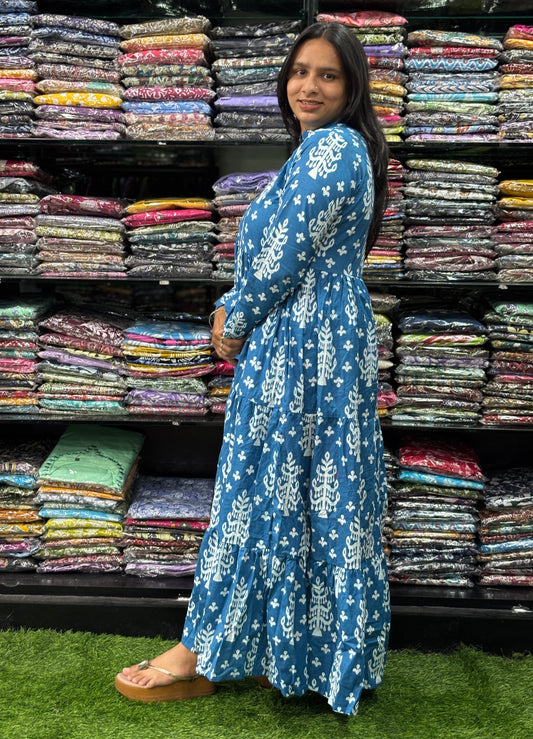 ROUND LONG GOWN (PURE CAMRIC COTTON)