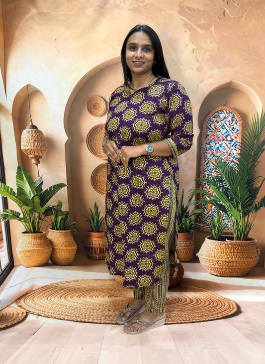 STRAIGHT KURTI WITH PANT (PURE CAMRIC COTTON)