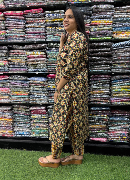 COTTON ANGRAKHA STRAIGHT KURTI & PANT
