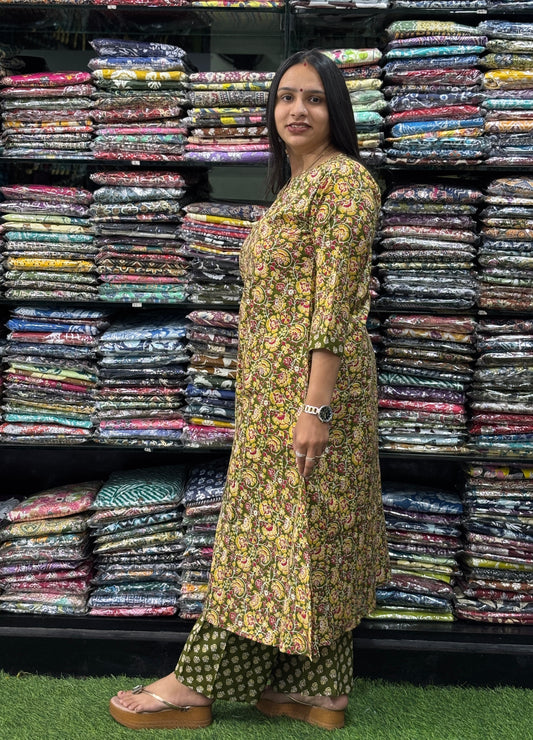 ALINE KURTI-PLAZO (PURE COTTON,ROUND NECK)