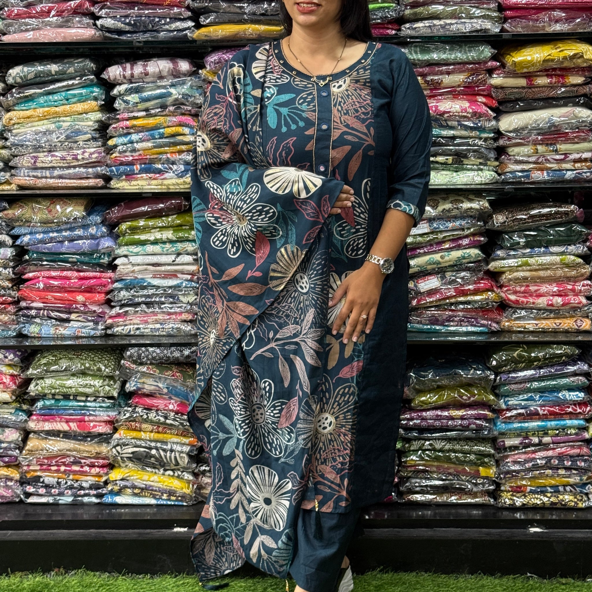 STRAIGHT KURTI PLAZO WITH DUPATTA (HEAVY VERTICAN SILK)