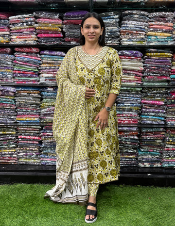 ROUND KURTI PANT WITH DUPATTA (PURE CAMRIC COTTON (COTTON LINING),HANDWORK)