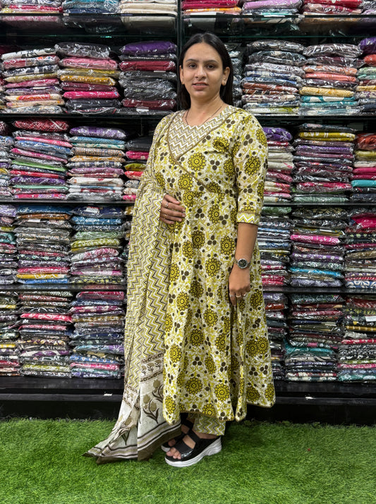 ROUND KURTI PANT WITH DUPATTA (PURE CAMRIC COTTON (COTTON LINING),HANDWORK)