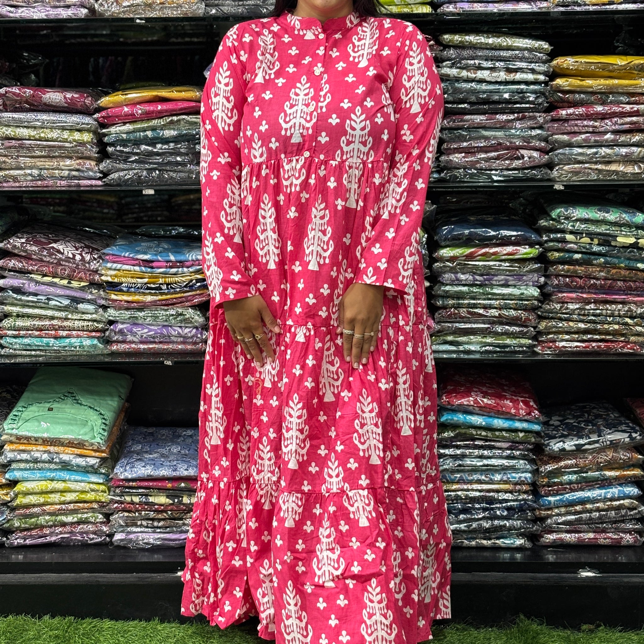 ROUND LONG GOWN (PURE CAMRIC COTTON)