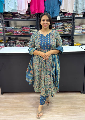 ALINE KURTI PLAZO DUPATTA (PURE CAMRIC COTTON)