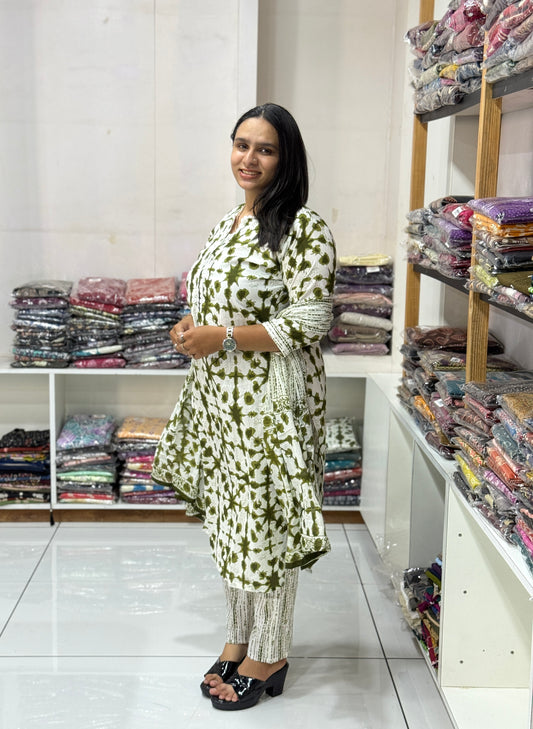 STRAIGHT KURTI PANT DUPATTA (CAMRIC COTTON)