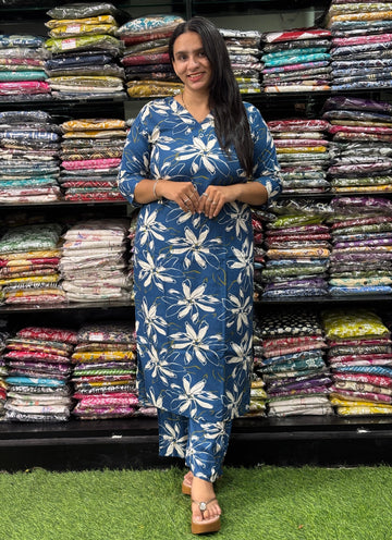 STRAIGHT KURTI WITH PLAZO (PURE RAYON)