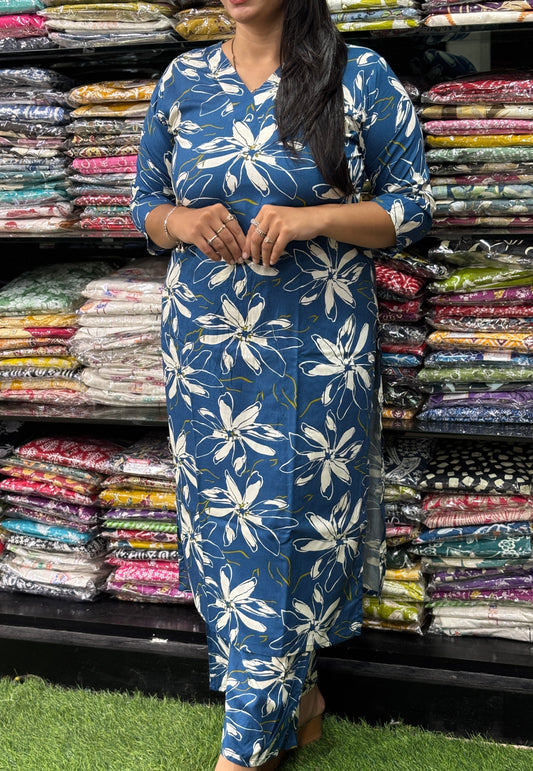 STRAIGHT KURTI WITH PLAZO (PURE RAYON)