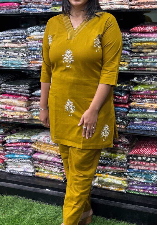 STRAIGHT TUNIC  WITH PANT (FLEX COTTON,EMBROIDERY WORK)