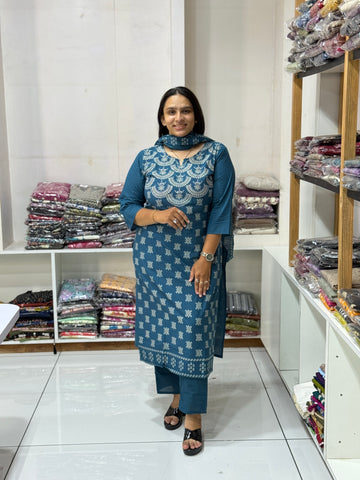 STRAIGHT KURTI PLAZO DUPATTA (CAMRIC COTTON)