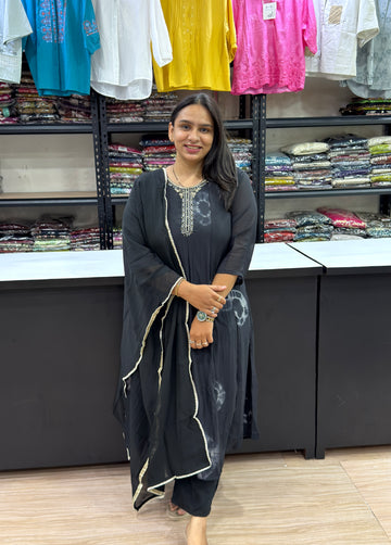 ROUND KURTI PANT DUPATTA (PURE CHINON)