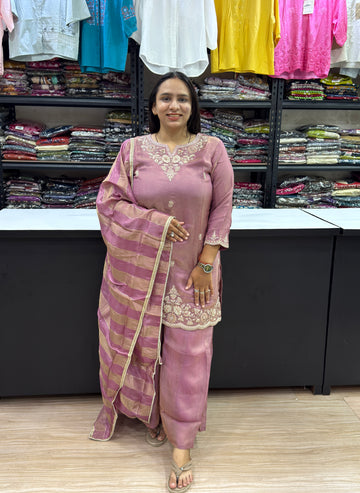 STRAIGHT KURTI PLAZA DUPATTA (SHIMMER SILK)