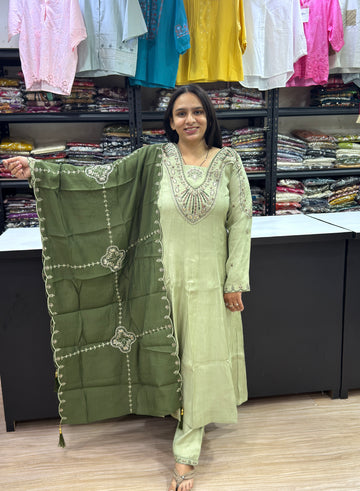 ROUND KURTI PLAZA DUPATTA (MAL CHANDERI)