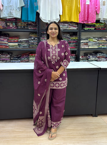STRAIGHT KURTI PLAZA DUPATTA (CAMRIC COTTON)