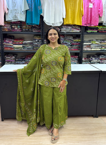STRAIGHT KURTI PLAZA DUPATTA (CAMRIC COTTON)