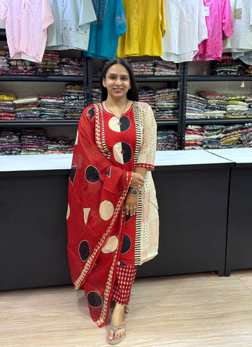 STRAIGHT KURTI PLAZO DUPATTA (PURE CAMRIC COTTON)