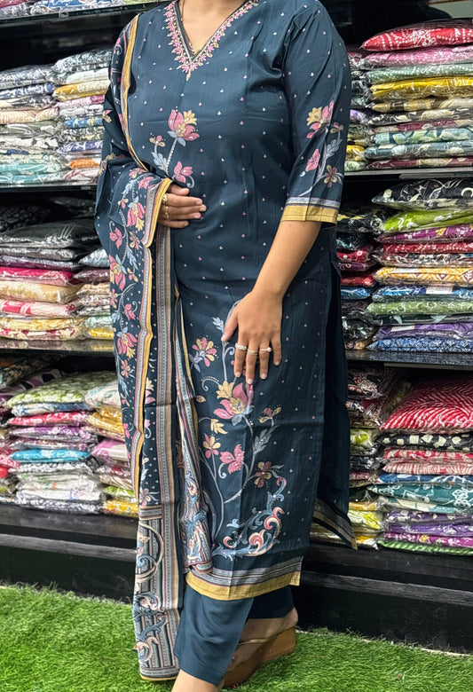 STRAIGHT KURTI PENT DUPATTA (MUSLIN SILK,WITH WORK)