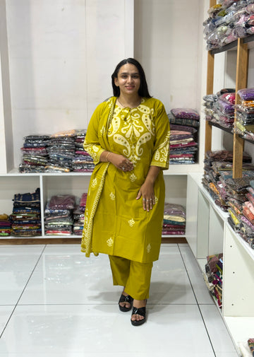 STRAIGHT KURTI PANT DUPATTA (DHABU COTTON)