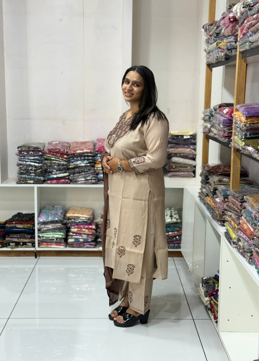 STRAIGHT KURTI PLAZO DUPATTA (MAL CHANDERI)