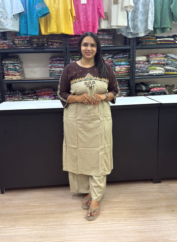 ALINE KURTI PLAZO  (RAYON SUI SLUB)