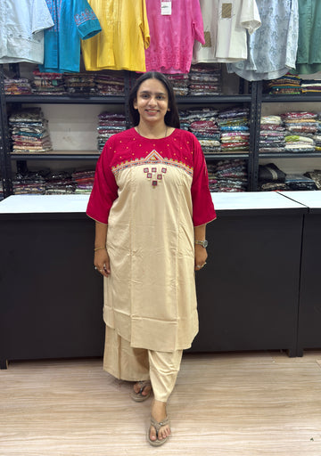 ALINE KURTI PLAZO  (RAYON SUI SLUB)