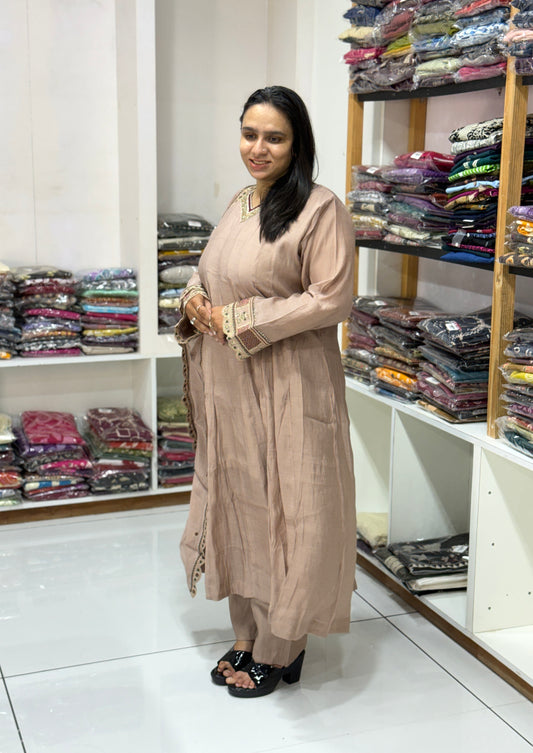 ROUND KURTI PANT DUPATTA (MAL CHANDERI)