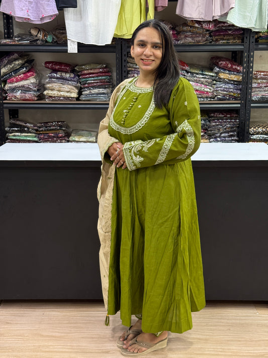 ROUND KURTI PANT DUPATTA (ROMAN SILK)
