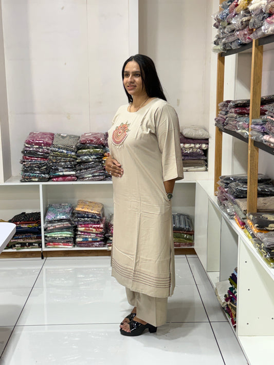 ALINE KURTI PLAZO  (RAYON SUI SLUB)