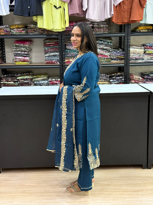 STRAIGHT KURTI PANT DUPATTA (SILK)
