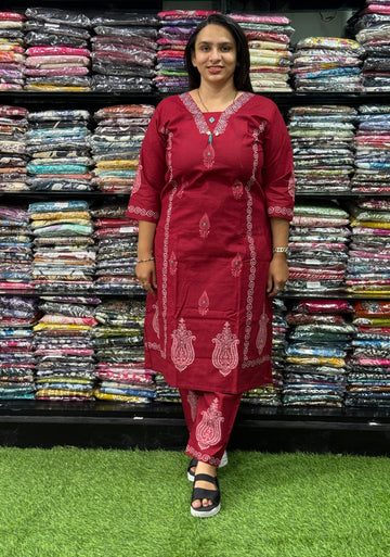 STRAIGHT KURTI WITH PENT(PURE CAMRIC COTTON,TABLE PRINT)