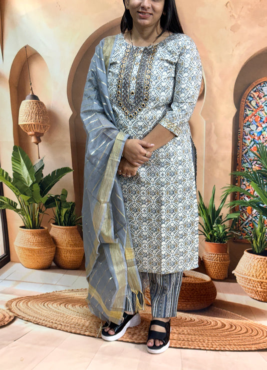 STRAIGHT KURTI PANT DUPATTA (CAMRIC COTTON (COTTON LINING) WITH WORK)