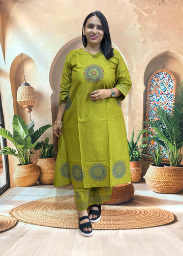 ALINE   KURTI WITH PLAZO (DABHU COTTON) (WITH WORK)