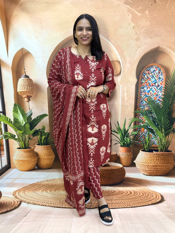 STRAIGHT KURTI PLAZO DUPATTA (PURE CAMRIC COTTON) (WITH WORK)