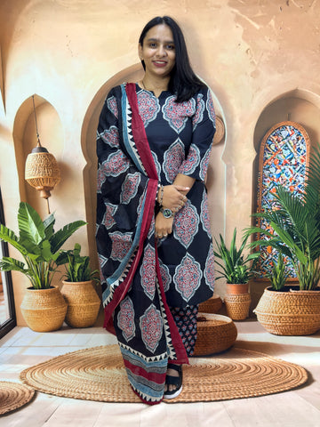 STRAIGHT KURTI PANT DUPATTA (PURE CAMRIC COTTON)